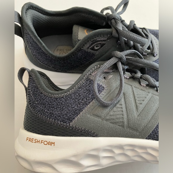 New Balance Fresh Foam SPT V4 Running Shoes 9.5 - Picture 6 of 9